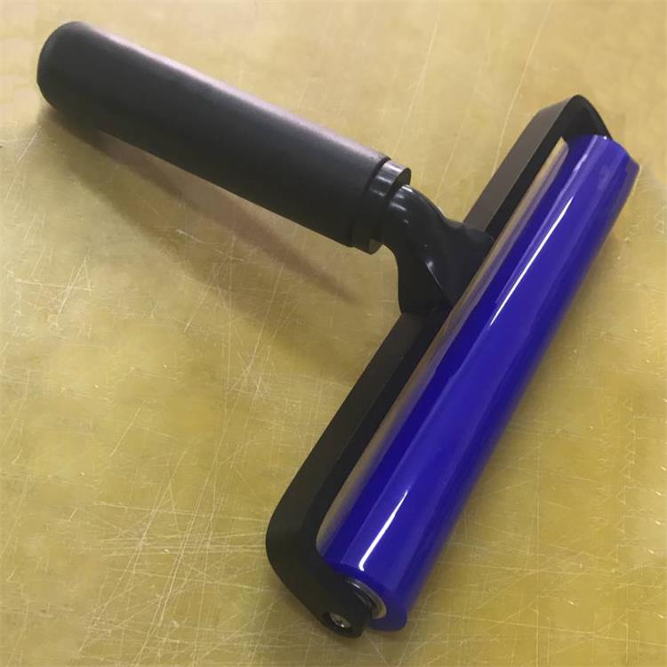 sticky roller