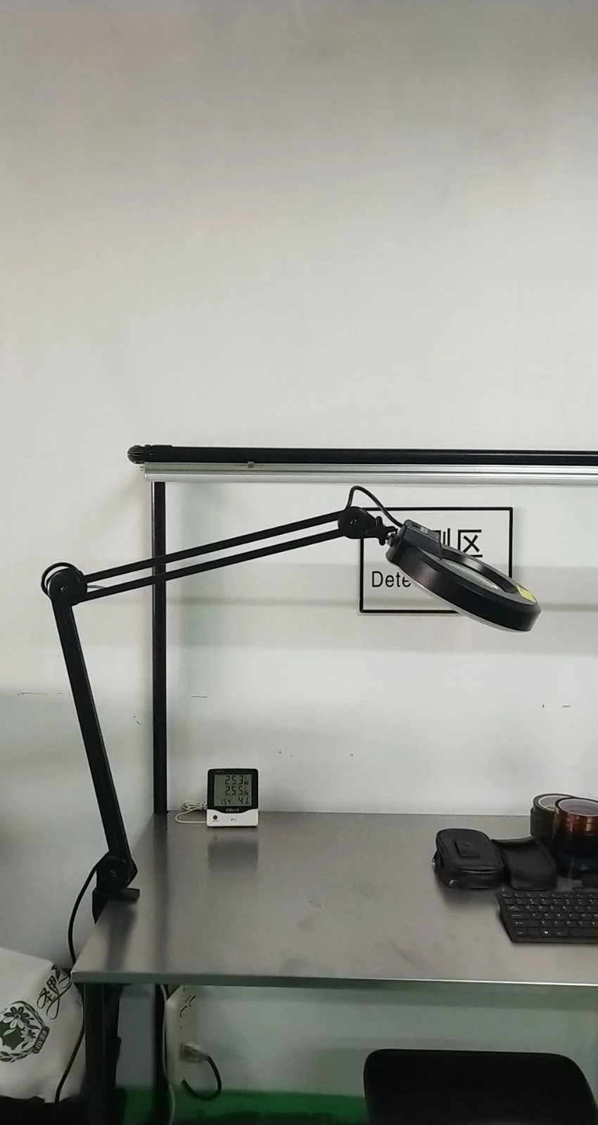 anti-static magnifier