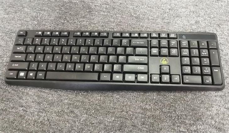 Wireless ESD Keyboard